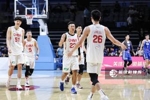 媒体人：中国男篮今天中午启程回国 休整一下然后开总结会